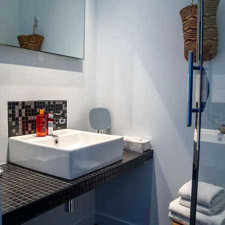 Hotel Home Arcachon Αρασόν